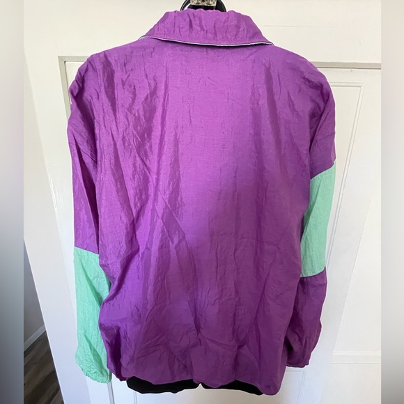 90’s Windbreaker Retro Jacket! 💜💚 - Picture 2 of 10